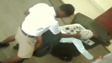 Two high school lovers chop themselves in school