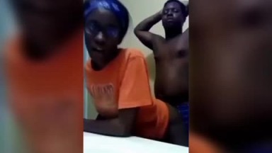 2 students fucking themselves after school