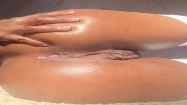 Cindy spanking ass